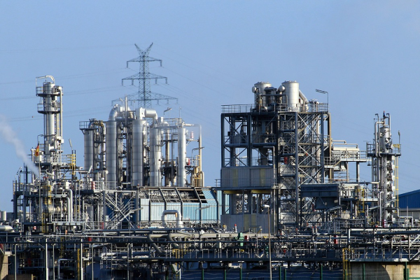 Zakłady petrochemiczne (Rafinerie)